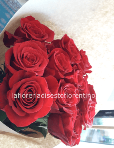 Rose rosse H 50/60 cm in mazzo per numero di steli.